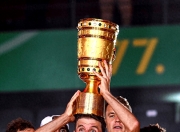 Leisu-穆古鲁扎连续七场比赛得分超过持续失利，拜仁不断突破！赛场气氛高涨(王楚钦40击败雨果队友晋级32强)