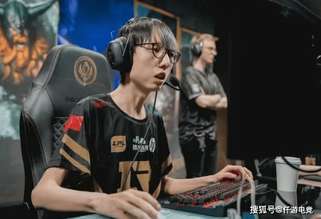 RNG带队取胜!,Doinb重要时刻重返赛场观众掌声雷动的简单介绍 RNG带队取胜!,Doinb重要时刻重返赛场观众掌声雷动的简单介绍