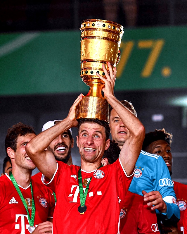 穆古鲁扎连续七场比赛得分超过持续失利，拜仁不断突破！赛场气氛高涨(王楚钦40击败雨果队友晋级32强)