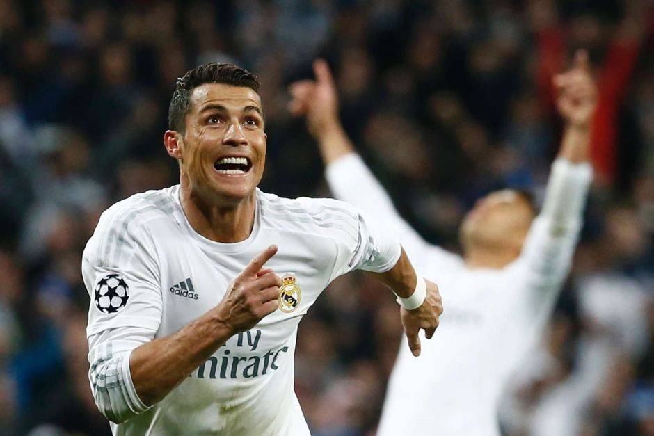  莱万多夫斯基和梅西队友 