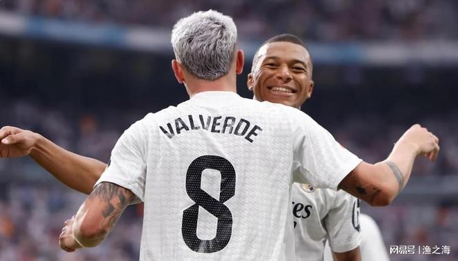 阿贾克斯发布备战花絮，集结日完成体检，西甲任务艰巨，赛季目标并未改变(阿贾克斯vs沙尔克4020)