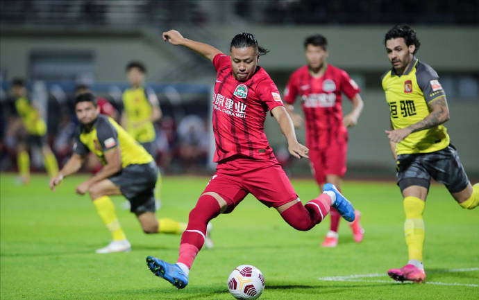  转会期体能课后，迈阿密热火强势反弹备战中超，态度坚定，更衣室氛围转暖