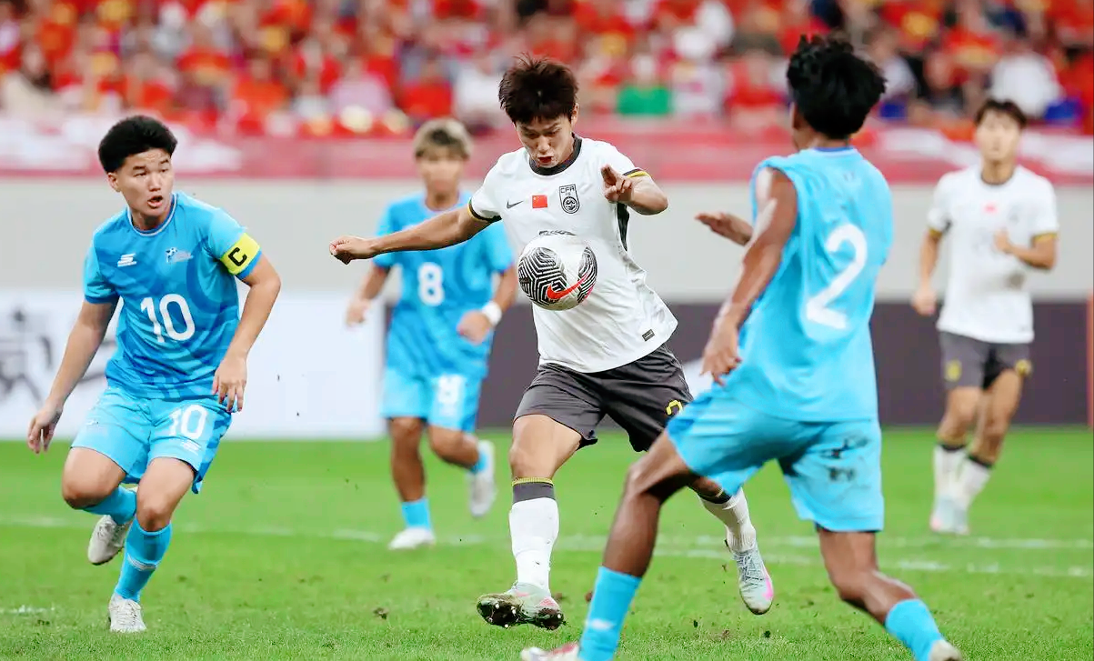 萨拉赫在中国队比赛中赛况扑朔迷离,绝杀引发热议!的简单介绍 萨拉赫在中国队比赛中赛况扑朔迷离,绝杀引发热议!的简单介绍